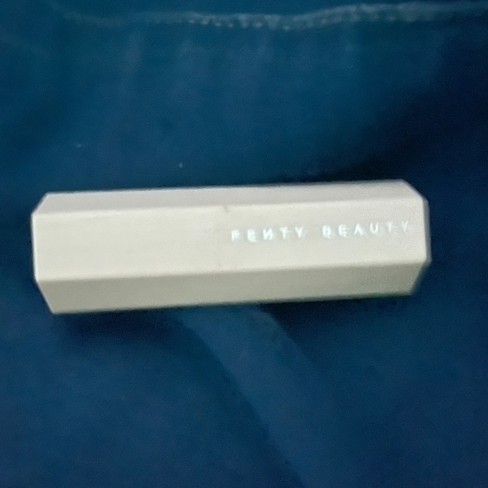 Fenty beauty shimmer skinstick